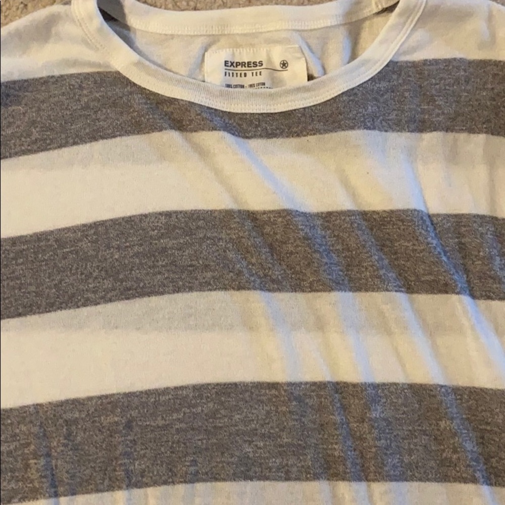 Express fitted Tee